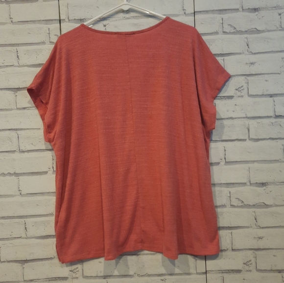 Cable & Gauge Women's Size 1X Knit Top Light Red Stitching Cap Sleeve - Picture 4 of 5